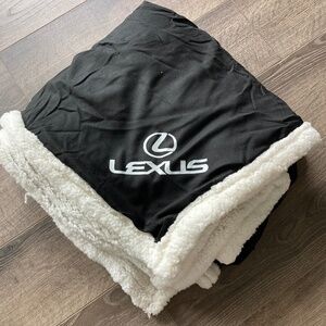 LEXUS Sherpa Blanket Throw 58" W x 49" L
